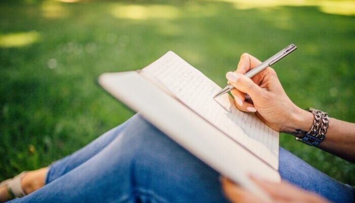 stocksnap-writing-923882